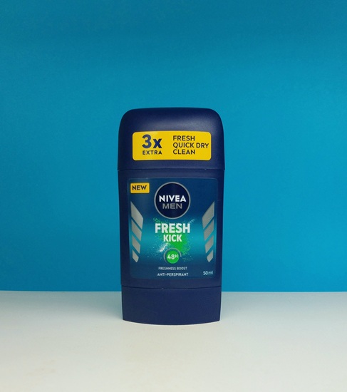 مام صابونی مردانه فرش کیک نیوا Nivea Fresh Kick Stick 50Ml سایز : 50 میل